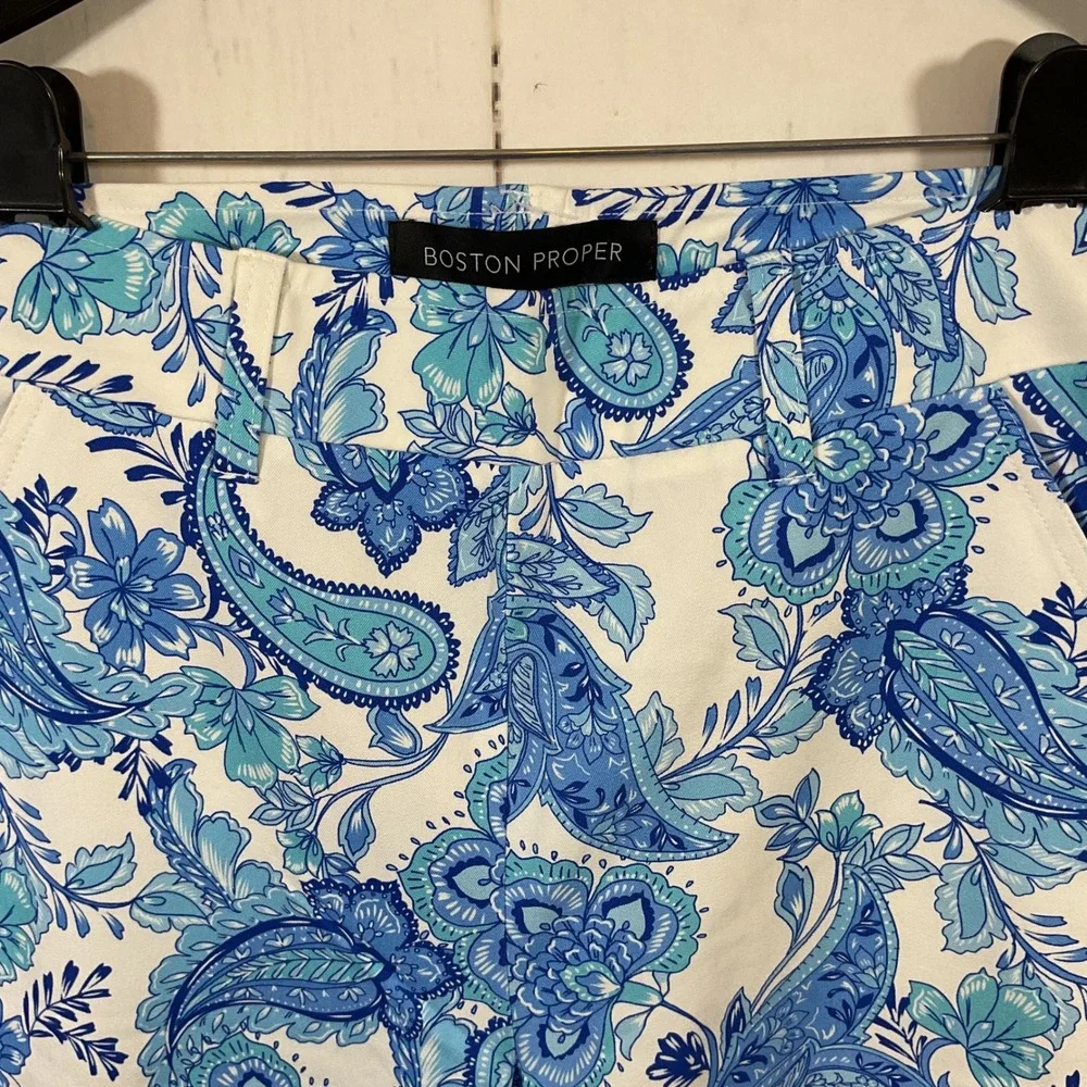 Boston Proper Pants Women's 12 Blue Paisley Floral Print‎ Stretch Cropped Chic